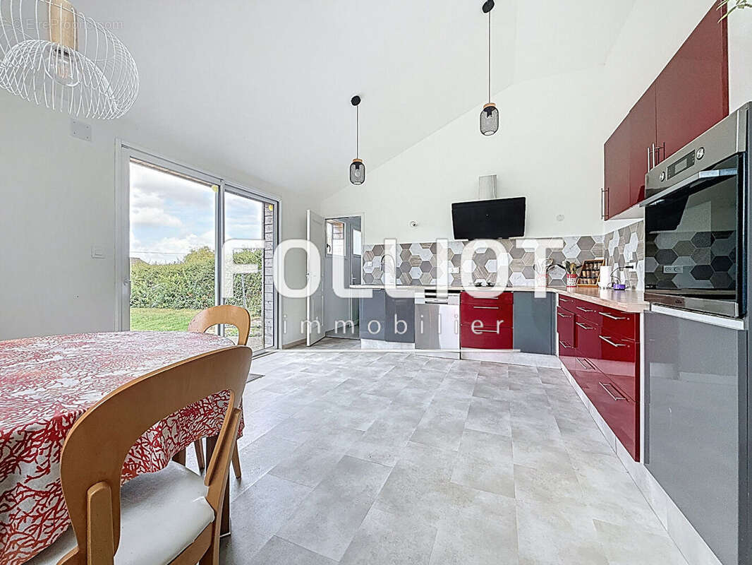 Maison à FIERVILLE-LES-MINES