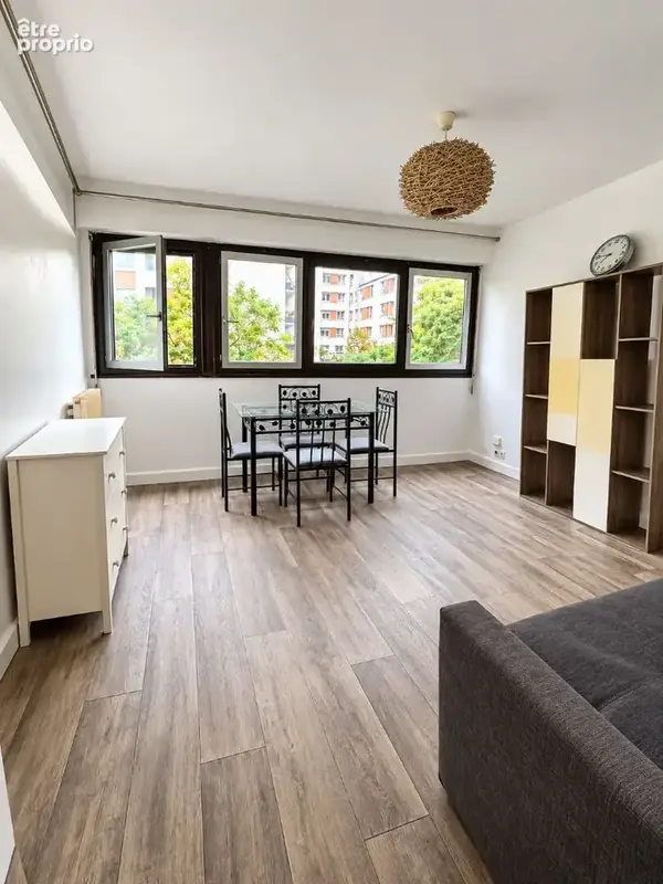 Appartement à PARIS-20E