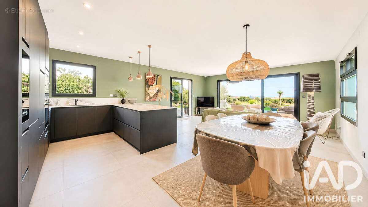 Appartement 121 m² à Sainte-Maxime  - photo 3