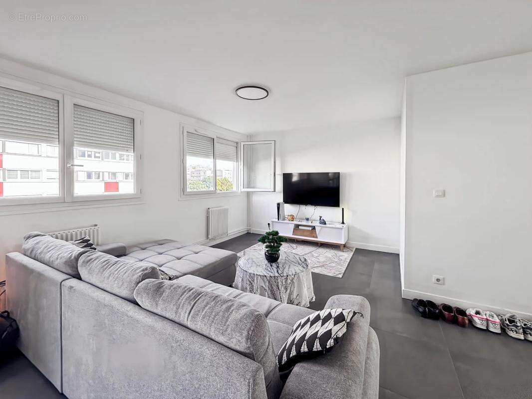 Appartement à FLEURY-LES-AUBRAIS