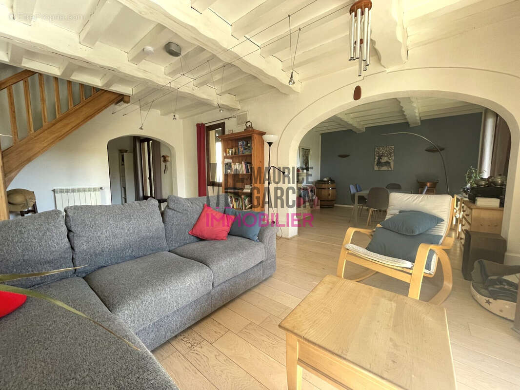 Maison à JONQUERETTES