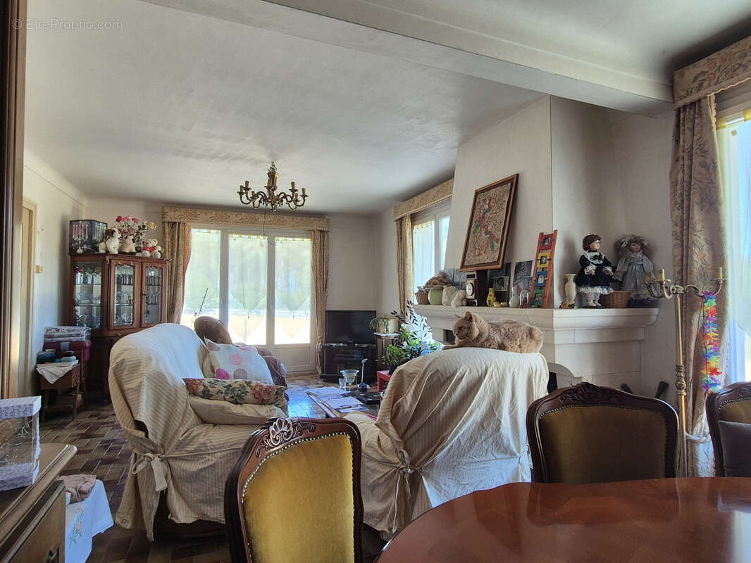 Maison 4 chambres de 129 m2 à Sévérac sur 4486 m2 de terrain. - photo 4