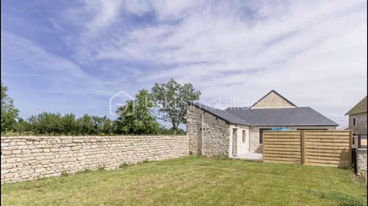 Maison à VIERVILLE-SUR-MER