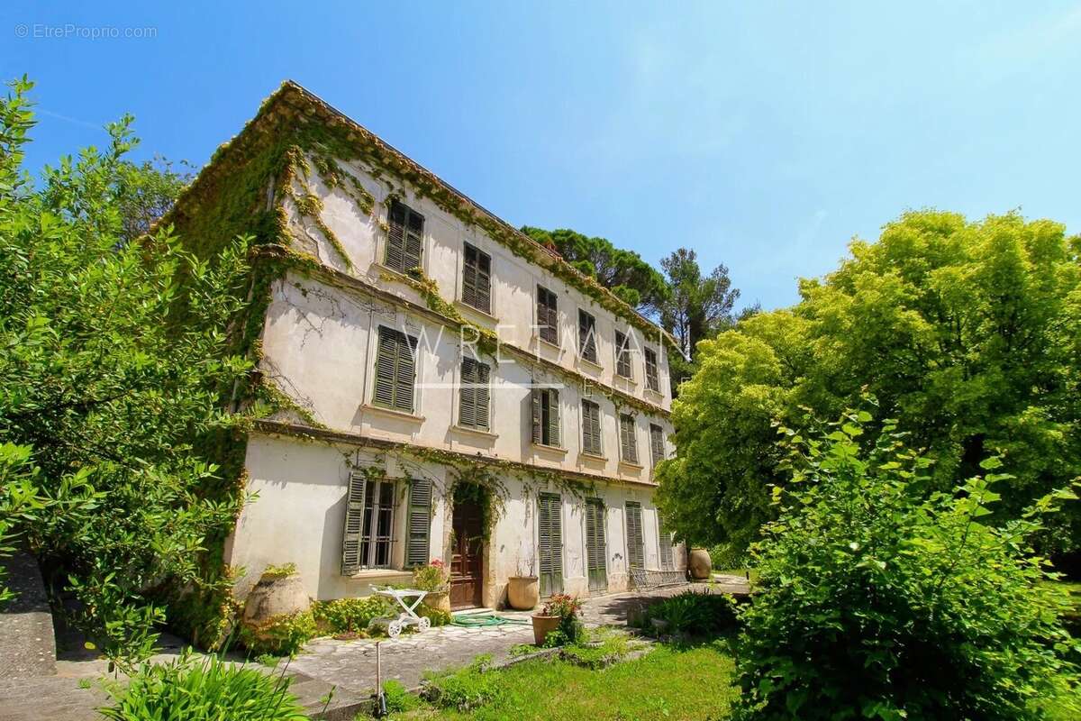 Maison à GRASSE
