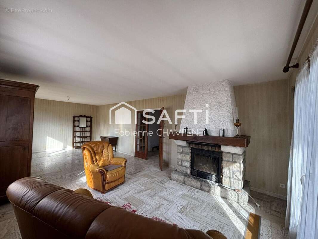 Photo 3 - Maison à MONTMOROT