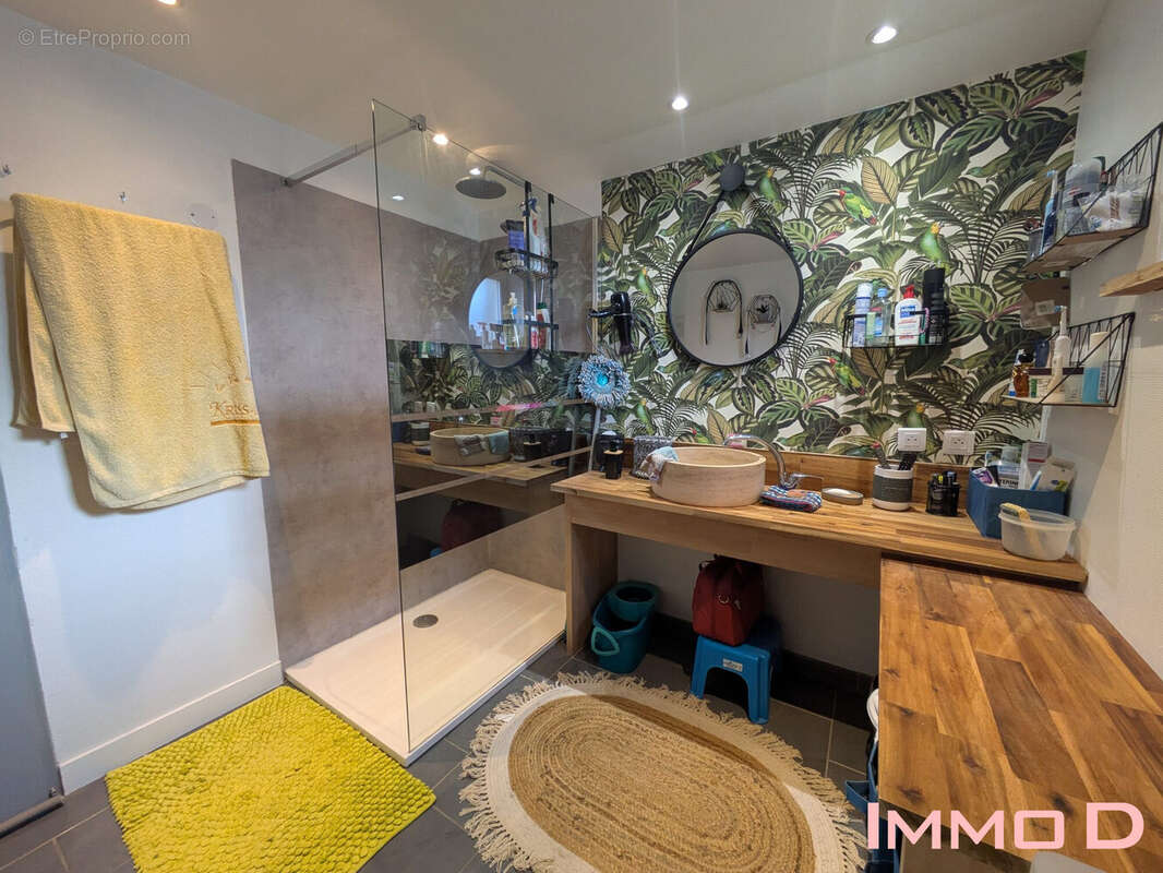 Maison à THAON-LES-VOSGES