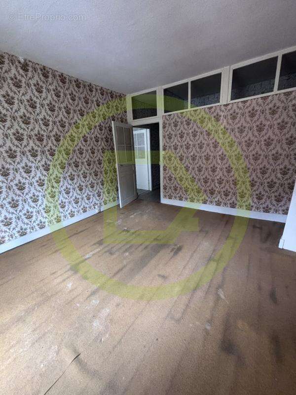 Maison à CHENERAILLES