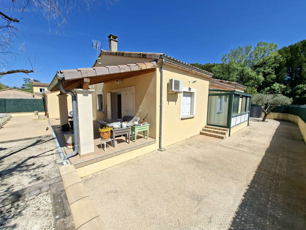 Maison à MONTELIMAR