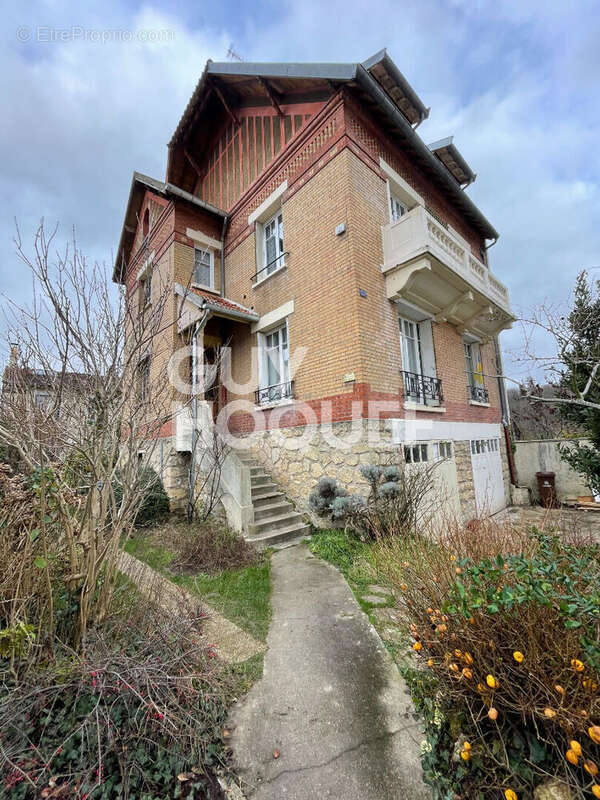 Appartement à CHAVILLE