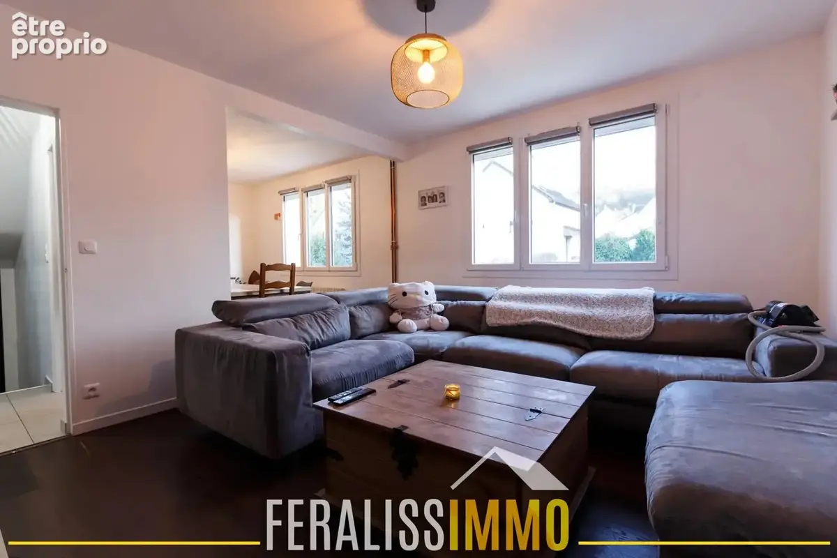 Maison individuelle dans le village de Menucourt - photo 3