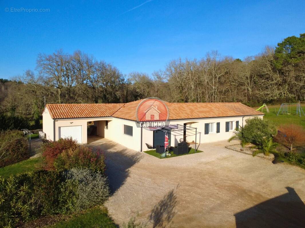 Maison à CAMPSEGRET