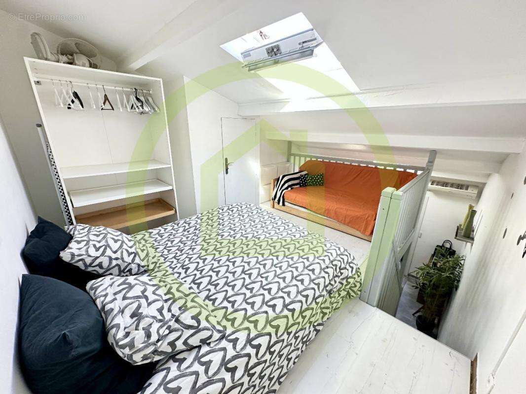 Appartement à SAINT-CYR-SUR-MER