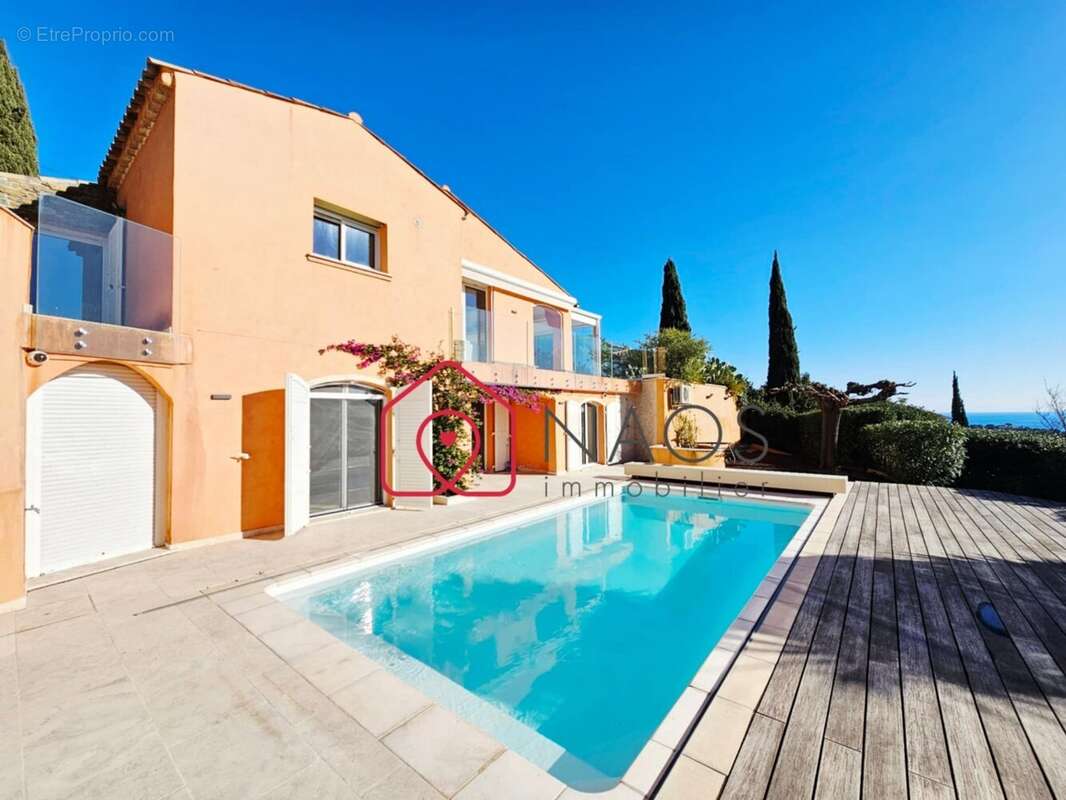 Maison à CAVALAIRE-SUR-MER