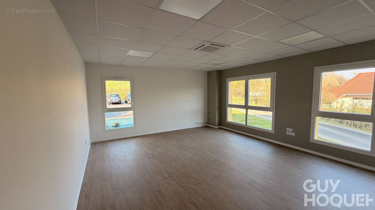 Commerce à SALIES-DE-BEARN