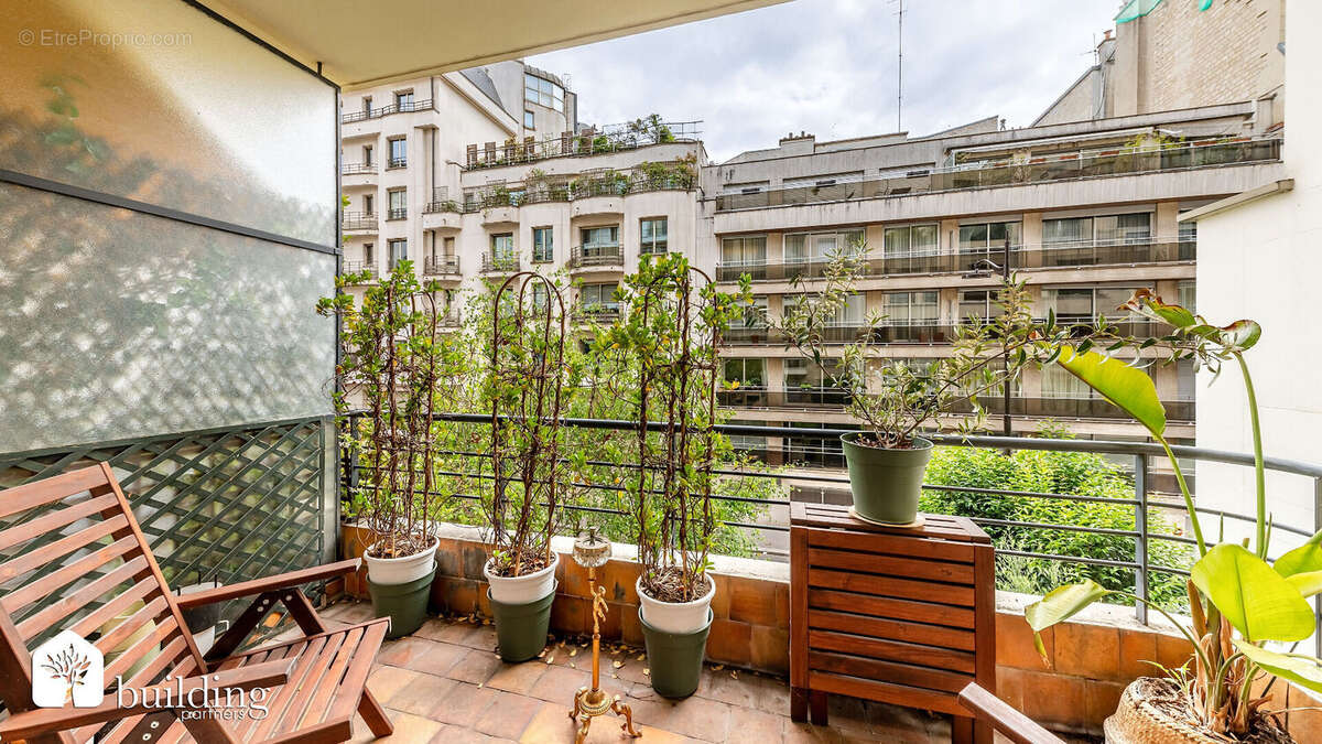 Paris 16ème - Henri Martin / Victor Hugo - Appartement 3 pièces 2 chambres - Refait à neuf - photo 4