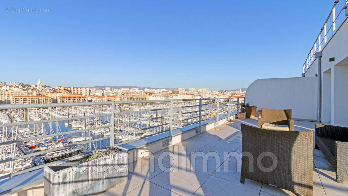 Appartement à MARSEILLE-7E