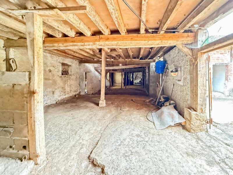 Dpt Gers (32), à vendre BERNEDE Grande maison ancienne de 500 m² habitables à rénover sur 2,5 hectares de terrain, au calme - photo 22