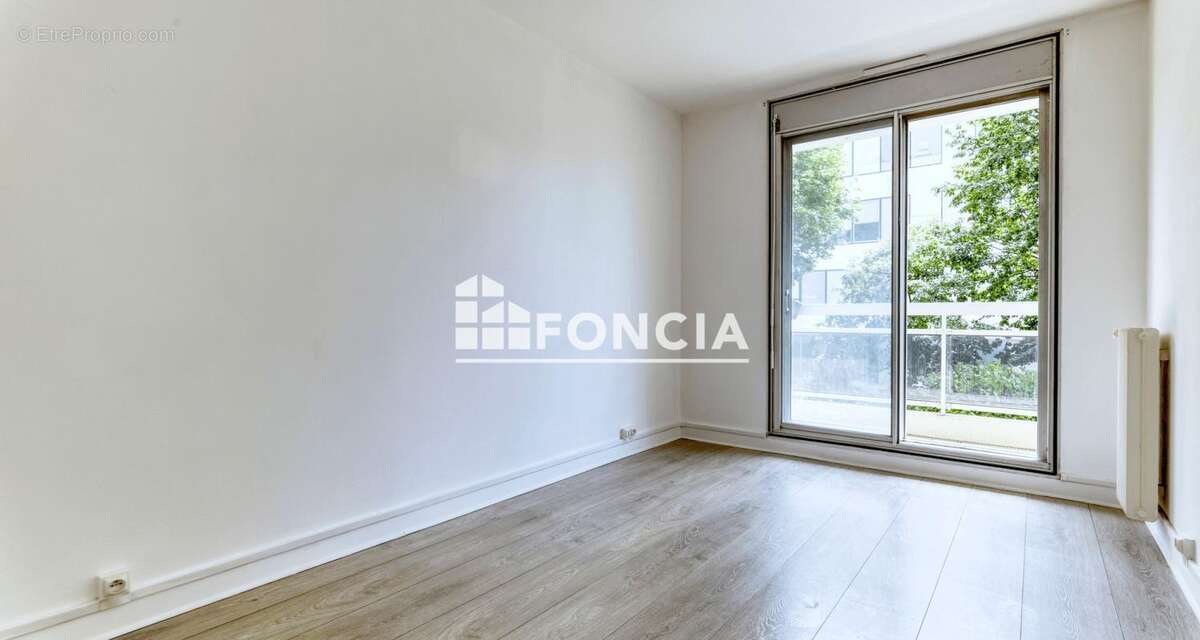 3 pièces lumineux avec balcon filant, parking et box aux portes de paris - photo 8
