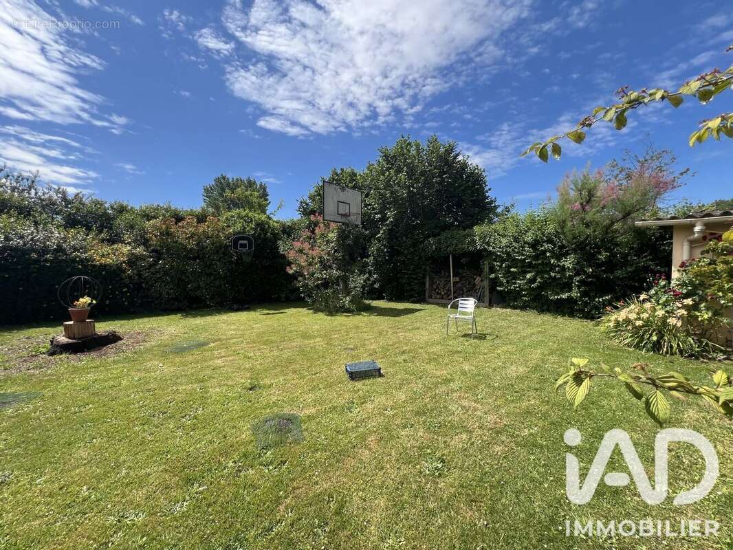 Maison 79 m² à Trappes  - photo 5