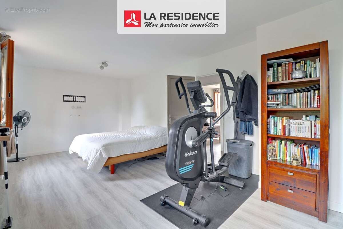 Maison à MAURECOURT