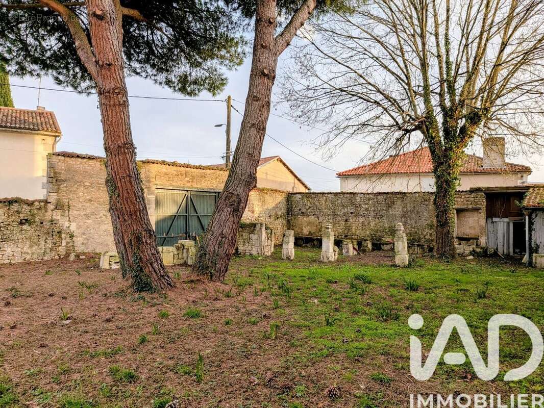 Photo 2 - Maison à ANGOULEME