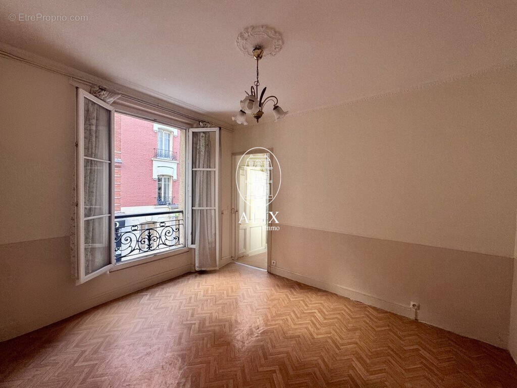 Appartement à LEVALLOIS-PERRET