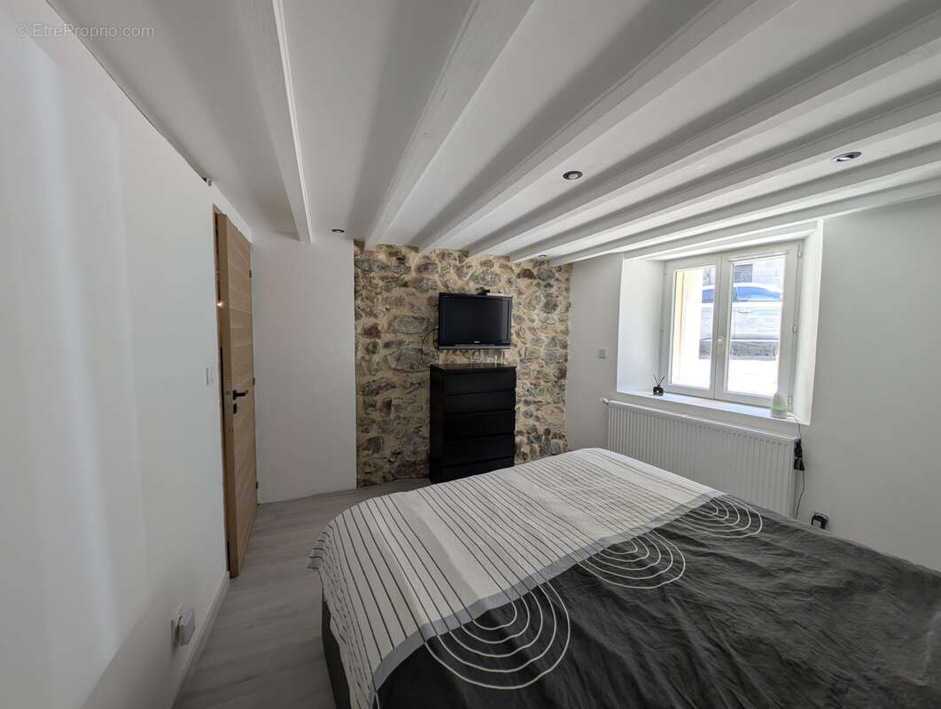Maison à SARRAS
