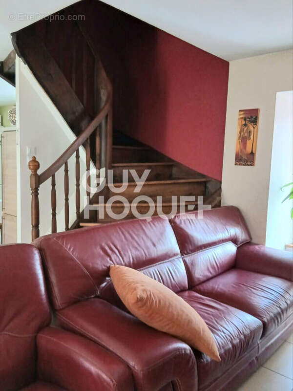 Maison à SAINT-GEORGES-D&#039;AURAC