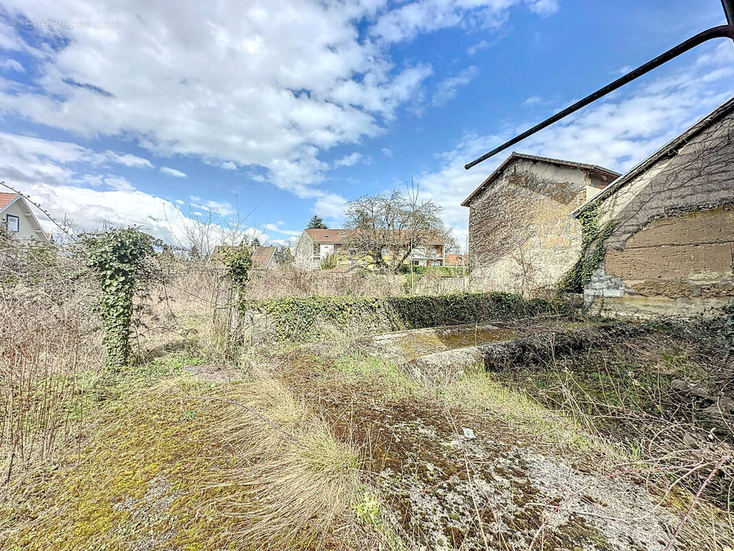 Terrain à LA BATIE-DIVISIN
