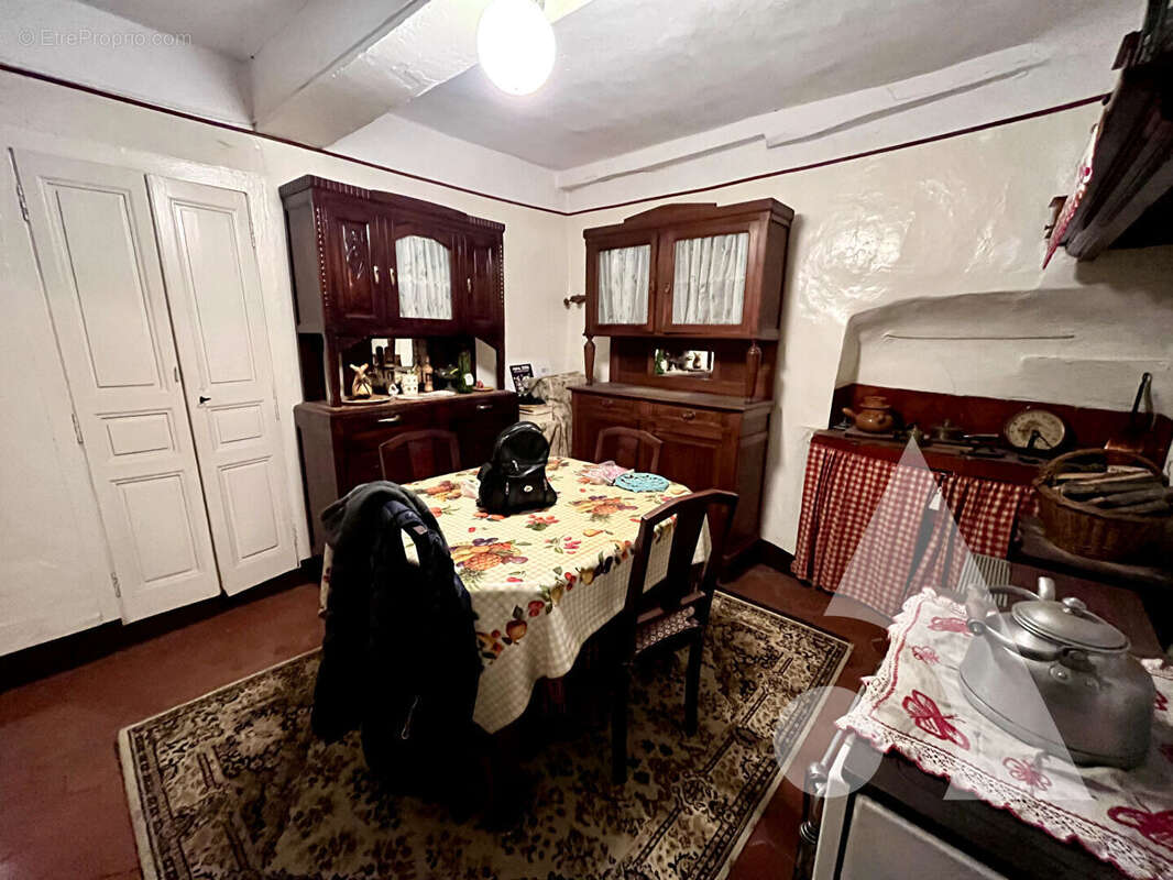 Maison à SALERNES
