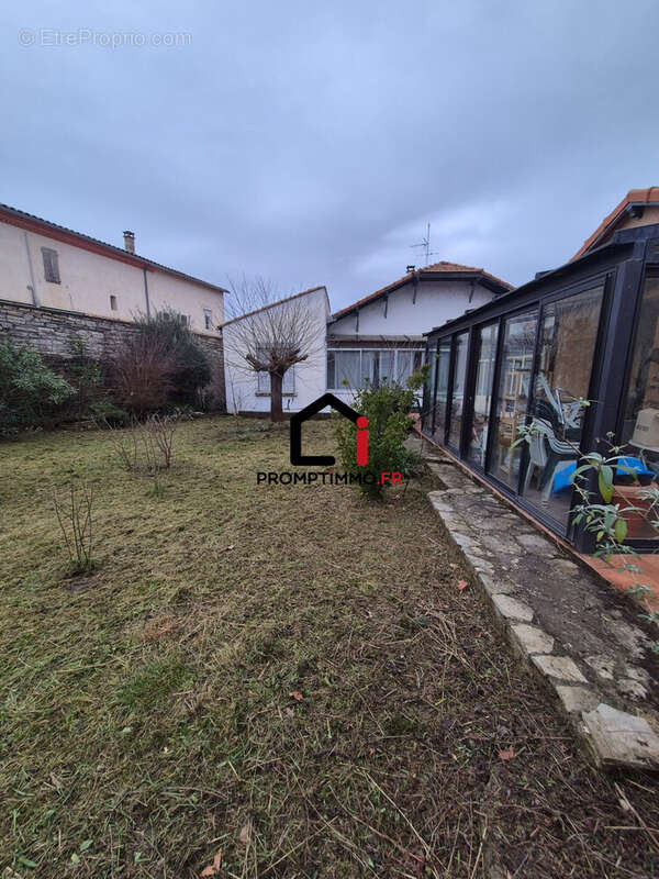 Jardin côté véranda  - Maison à ALES