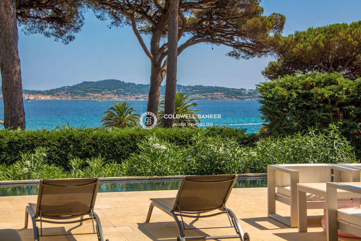 Maison 240 m² à Grimaud  - photo 8