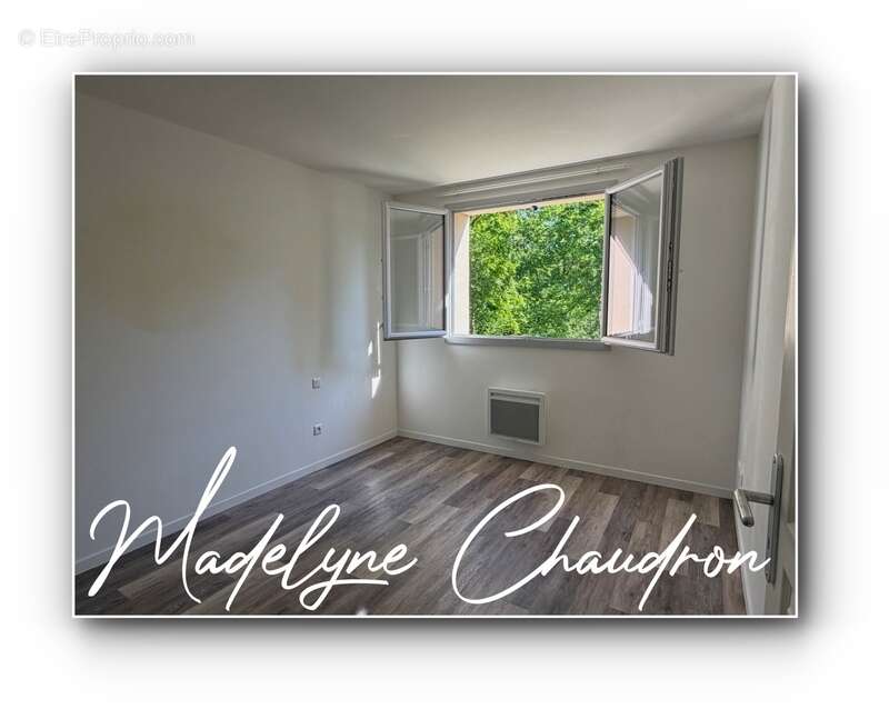 Maison à OLLAINVILLE