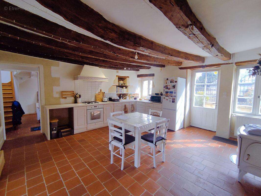 Maison de pays Coussay Les Bois 6 pièces 125 m2 - photo 3