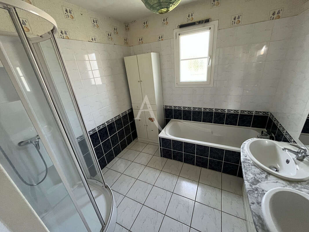 Maison à CHATEAU-RENAULT