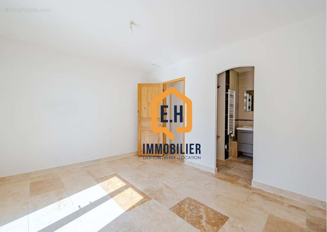 Maison à LA VALETTE-DU-VAR