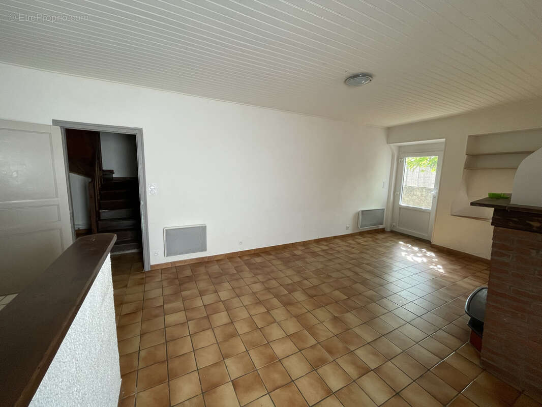 Maison à MOUSSOULENS