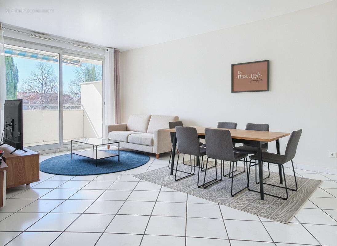 Appartement - 3 Chambres - 2  Balcons - 2 Caves - Garage possible en sus - Proche toutes commodités - photo 8