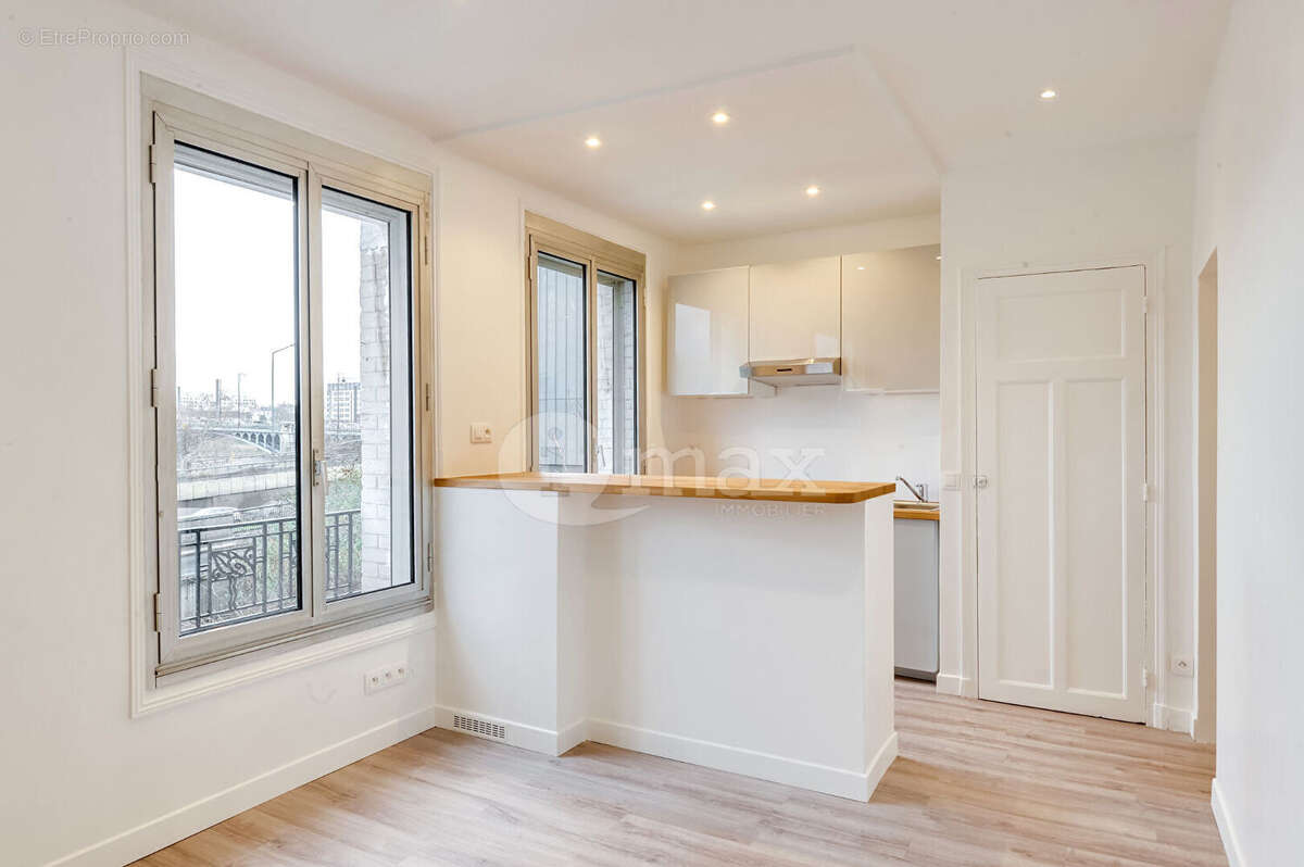 Studio 23m² - gare/chateau  - 170.000 - photo 7