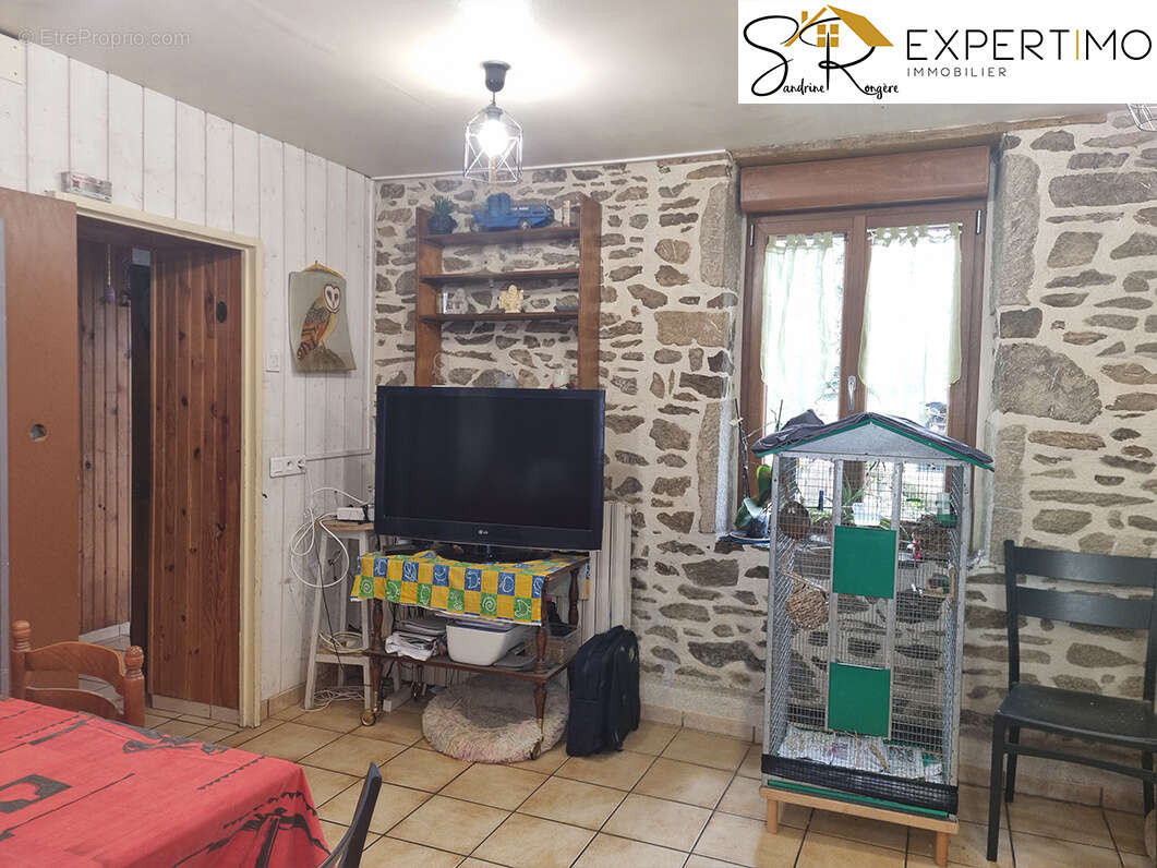 Maison à SAINTE-CHRISTINE