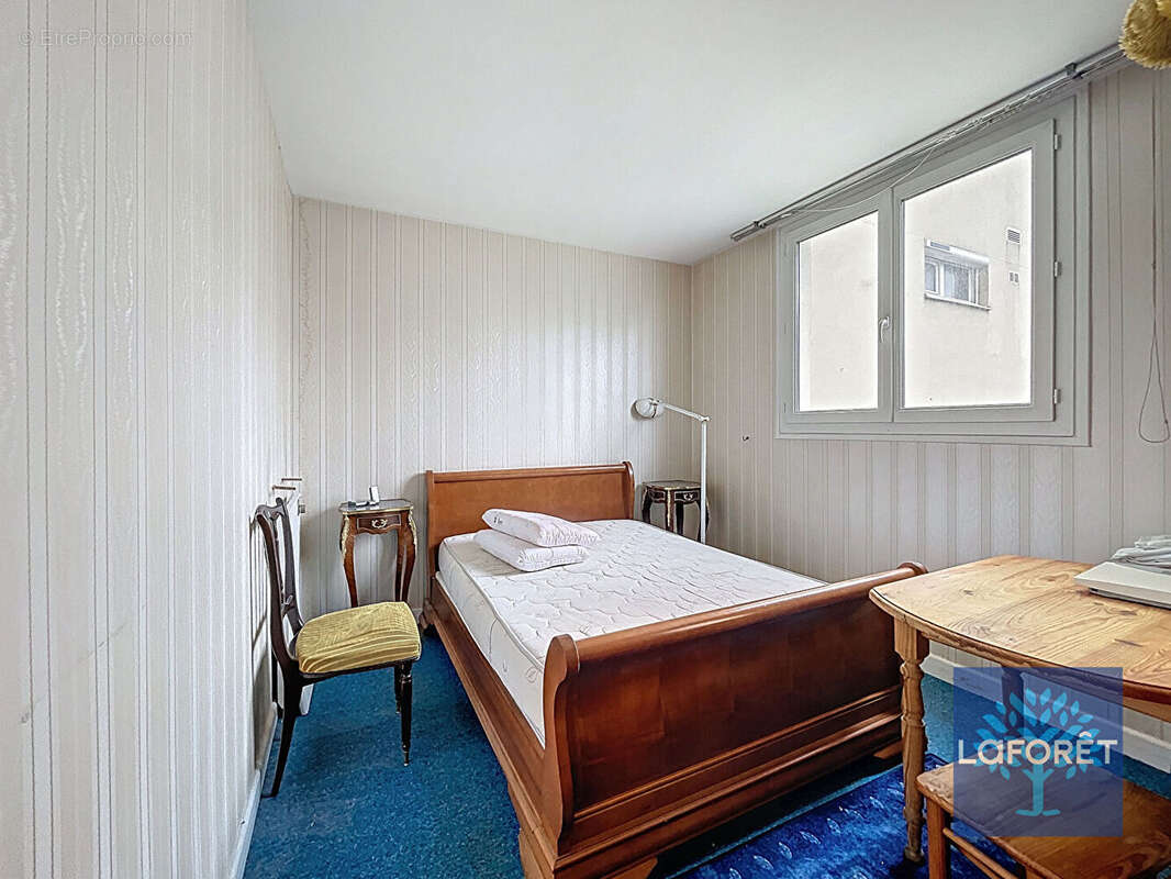 Appartement à CHILLY-MAZARIN