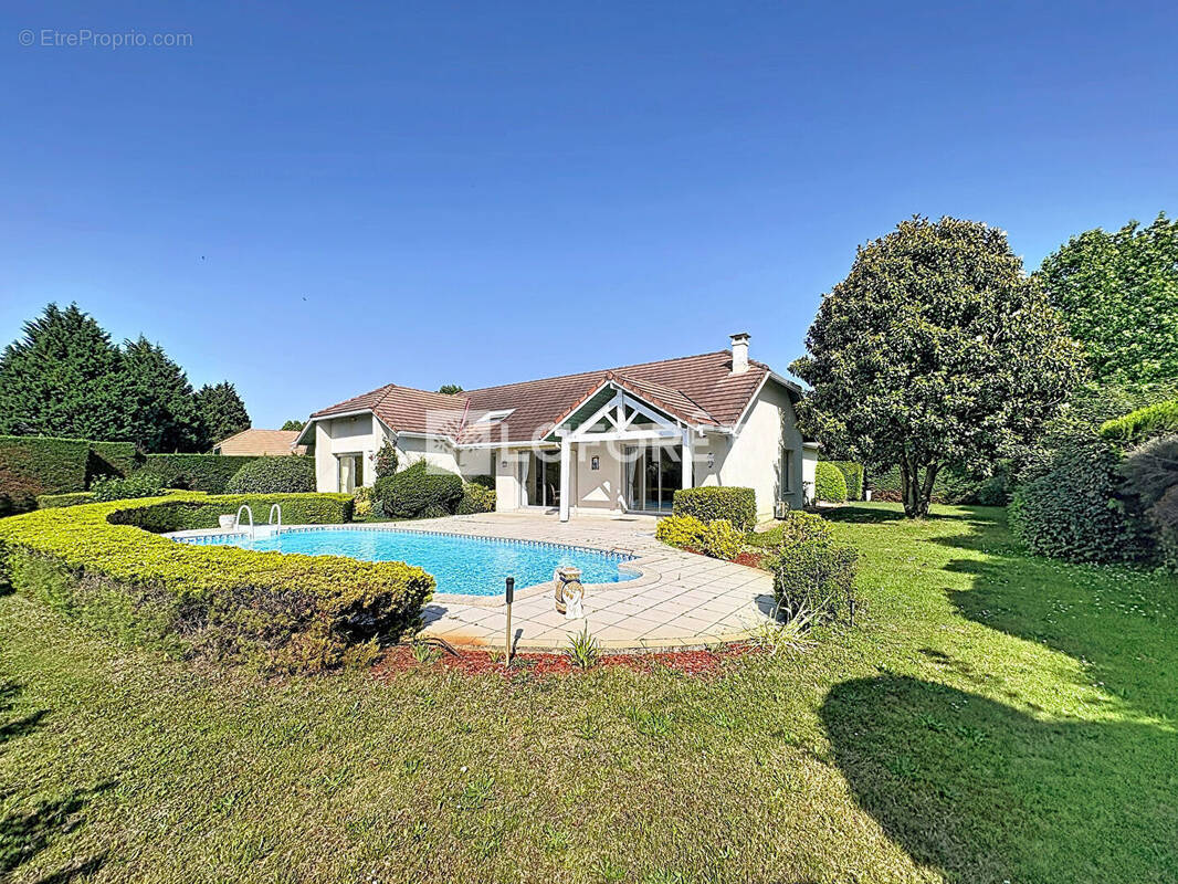 Maison à PESSAC