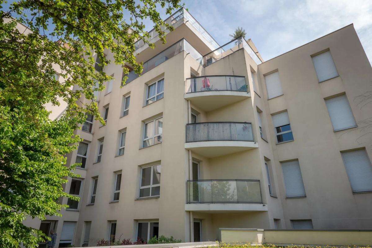 Appartement à LYON-8E