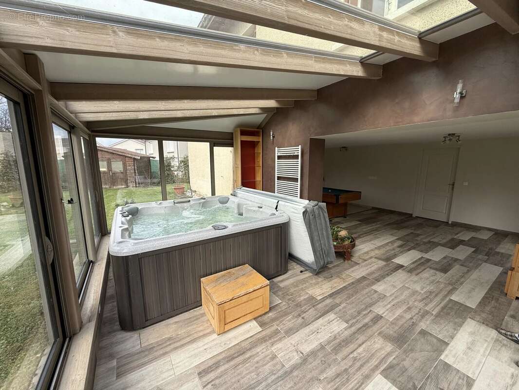 Maison à VILLEFRANCHE-SUR-SAONE