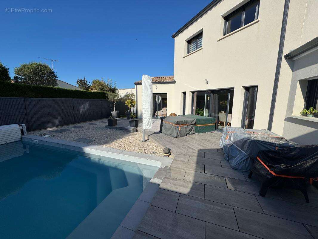 Maison à SAINT-SULPICE-DE-ROYAN