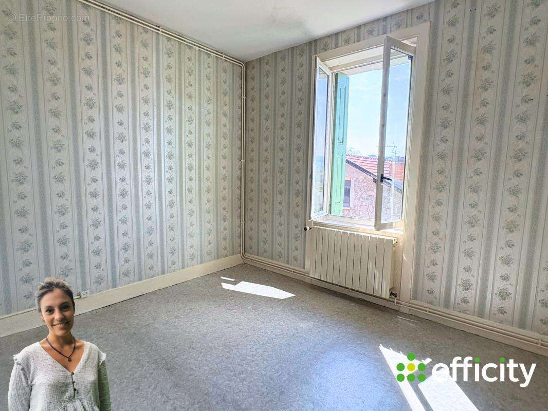 Appartement à SAINT-ROMAIN-LE-PUY