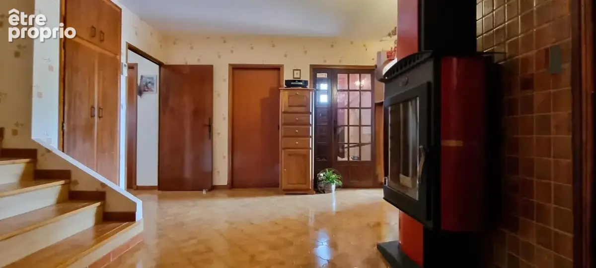 Villa familiale – dépendance – grand terrain arboré – piscine - photo 7