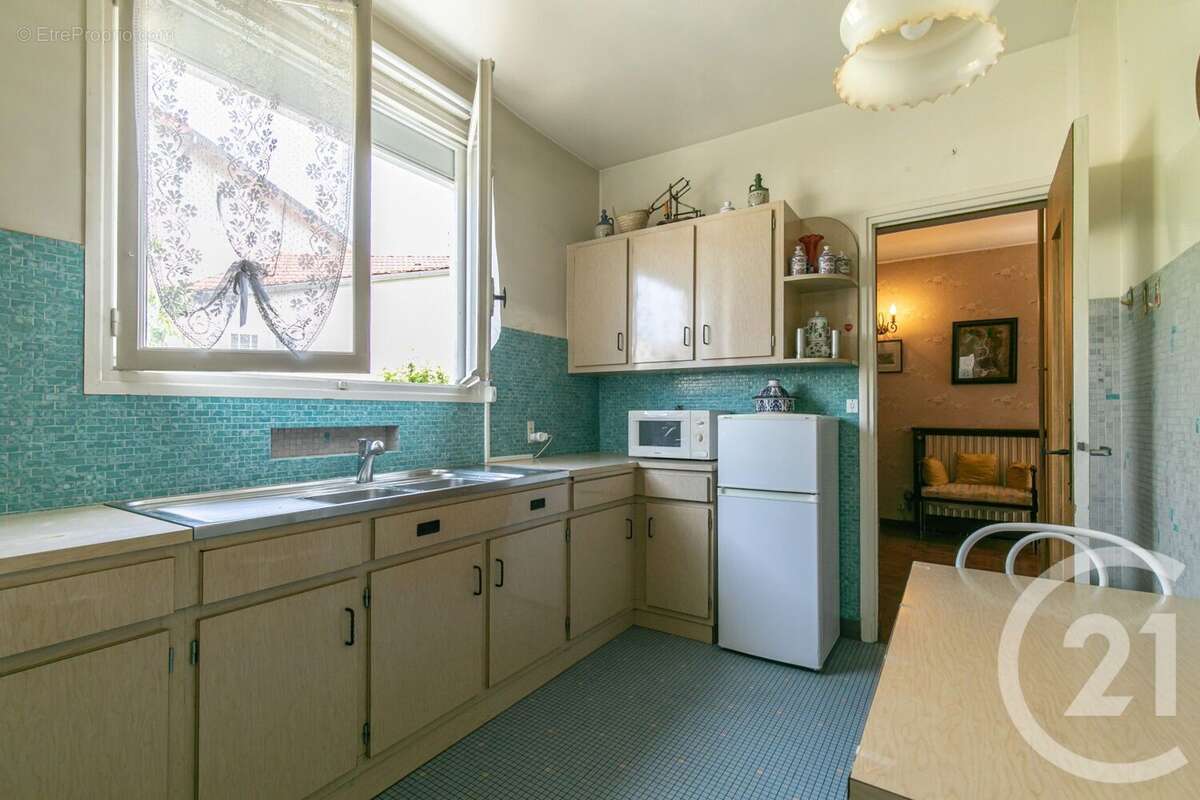 Maison à SAINT-MAUR-DES-FOSSES