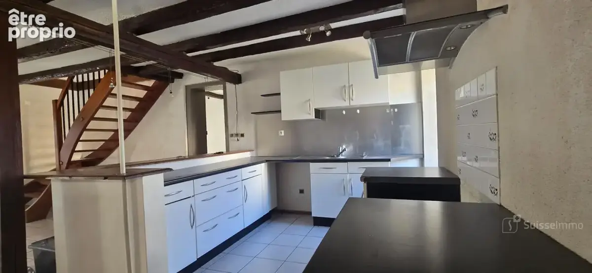 Bavilliers - duplex 99 m² avec entrée indépendante, extérieur et stationnements - photo 4