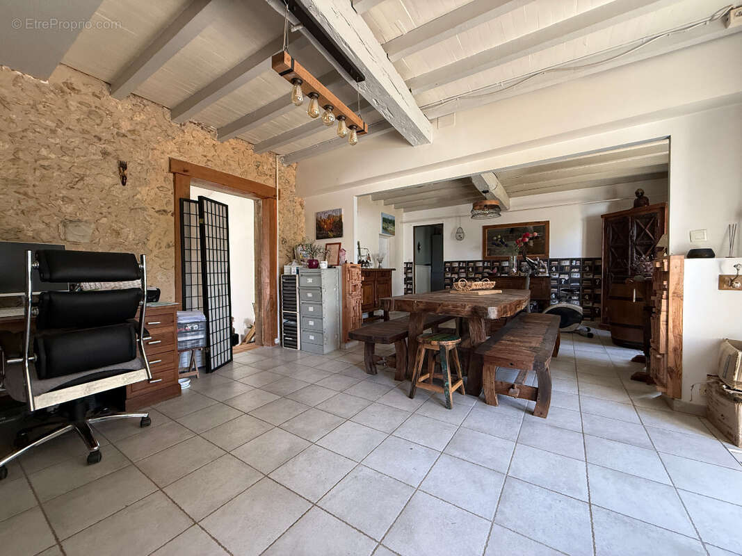 Maison à MAURENS
